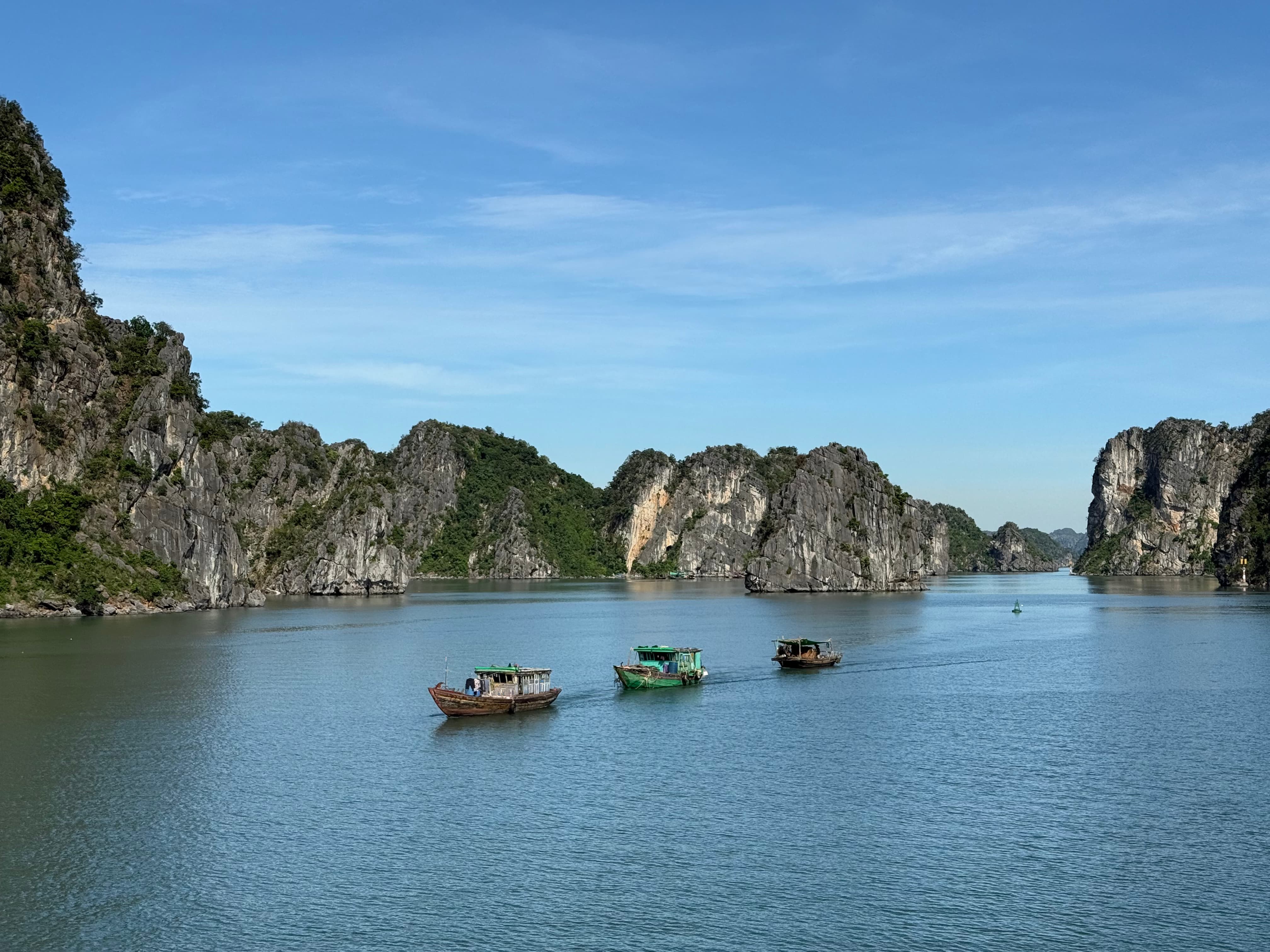 Ha Long Bay morning, open water