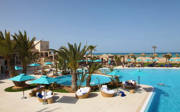 TUI BLUE Palm Beach Palace — pool looking out to the sea
